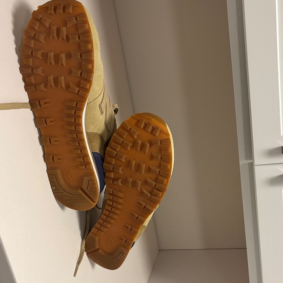 New Balance Tan and Blue Men's Sneakers - Picture 3 of 4